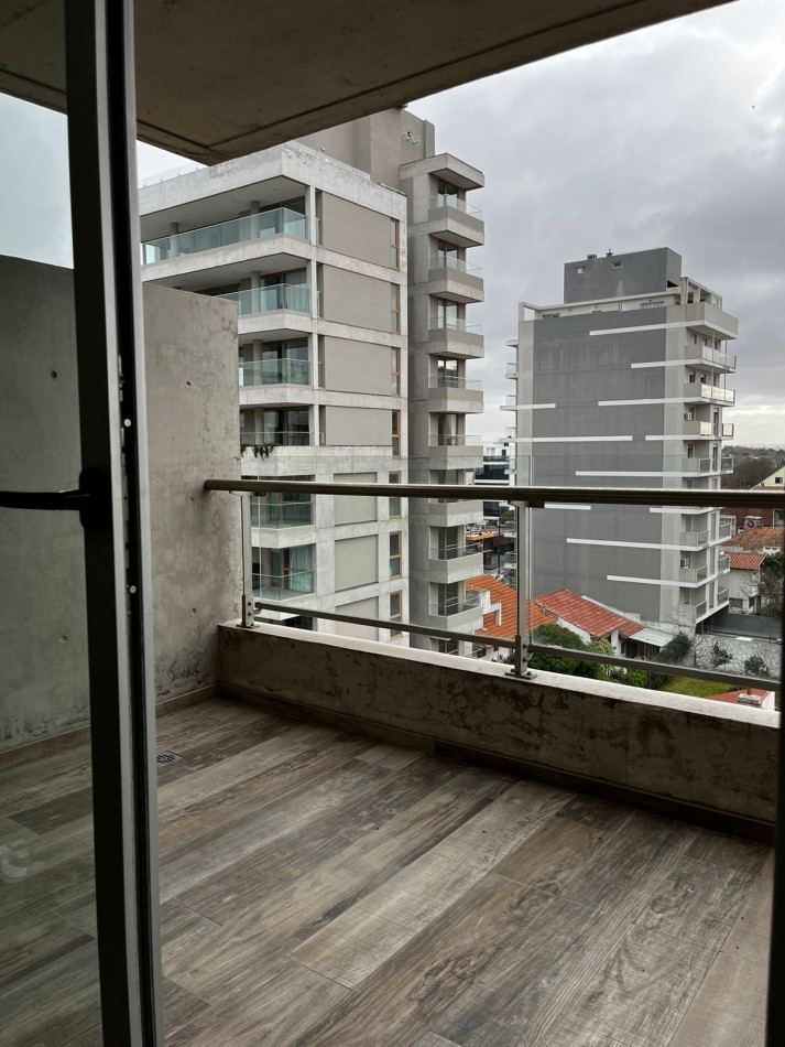 2 AMBIENTES EN ALQUILER TEMPORAL -PLAYA GRANDE-VISTA AL MAR