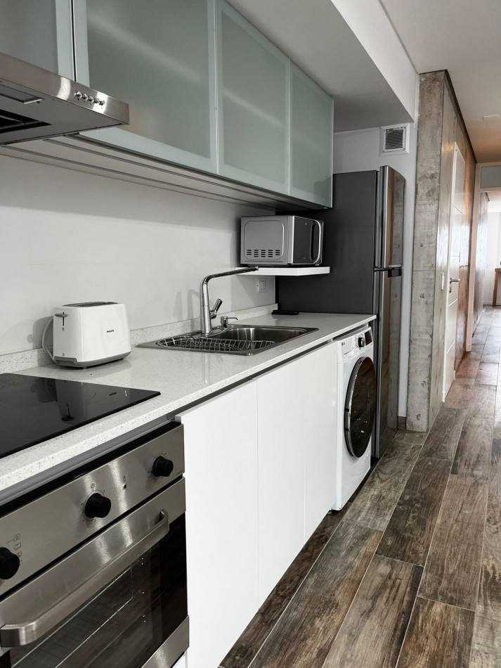 2 AMBIENTES EN ALQUILER TEMPORAL -PLAYA GRANDE-VISTA AL MAR