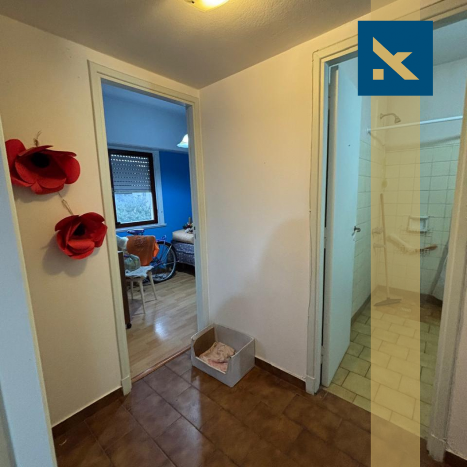 DEPARTAMENTO 4 AMBIENTES CON ESPACIO DE COCHERA