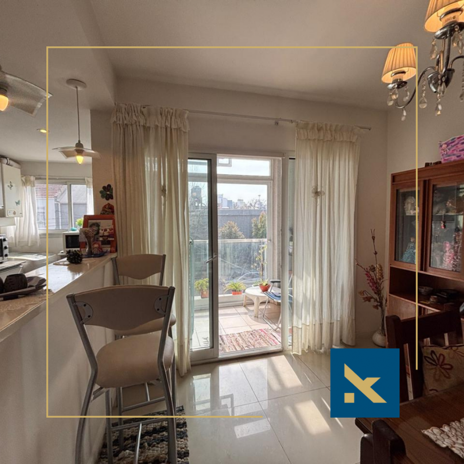 DEPARTAMENTO DE 3 AMBIENTES A LA CALLE