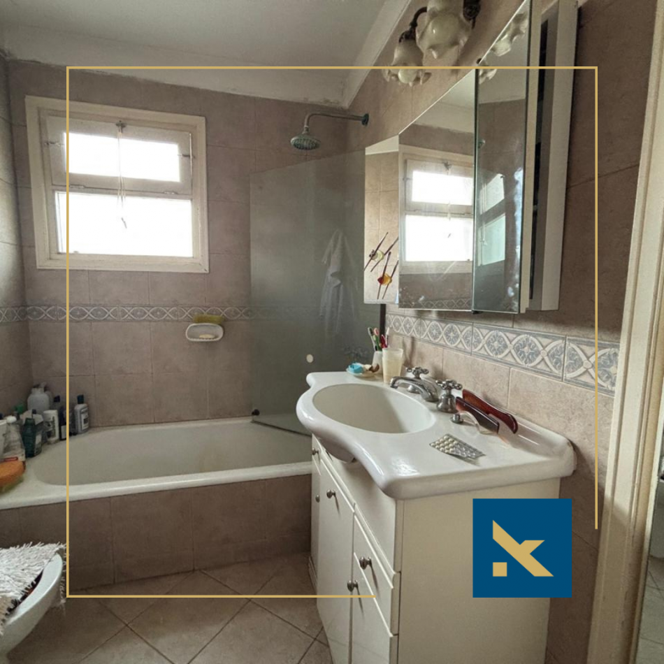 CASA EN VENTA - BARRIO CHAUVIN