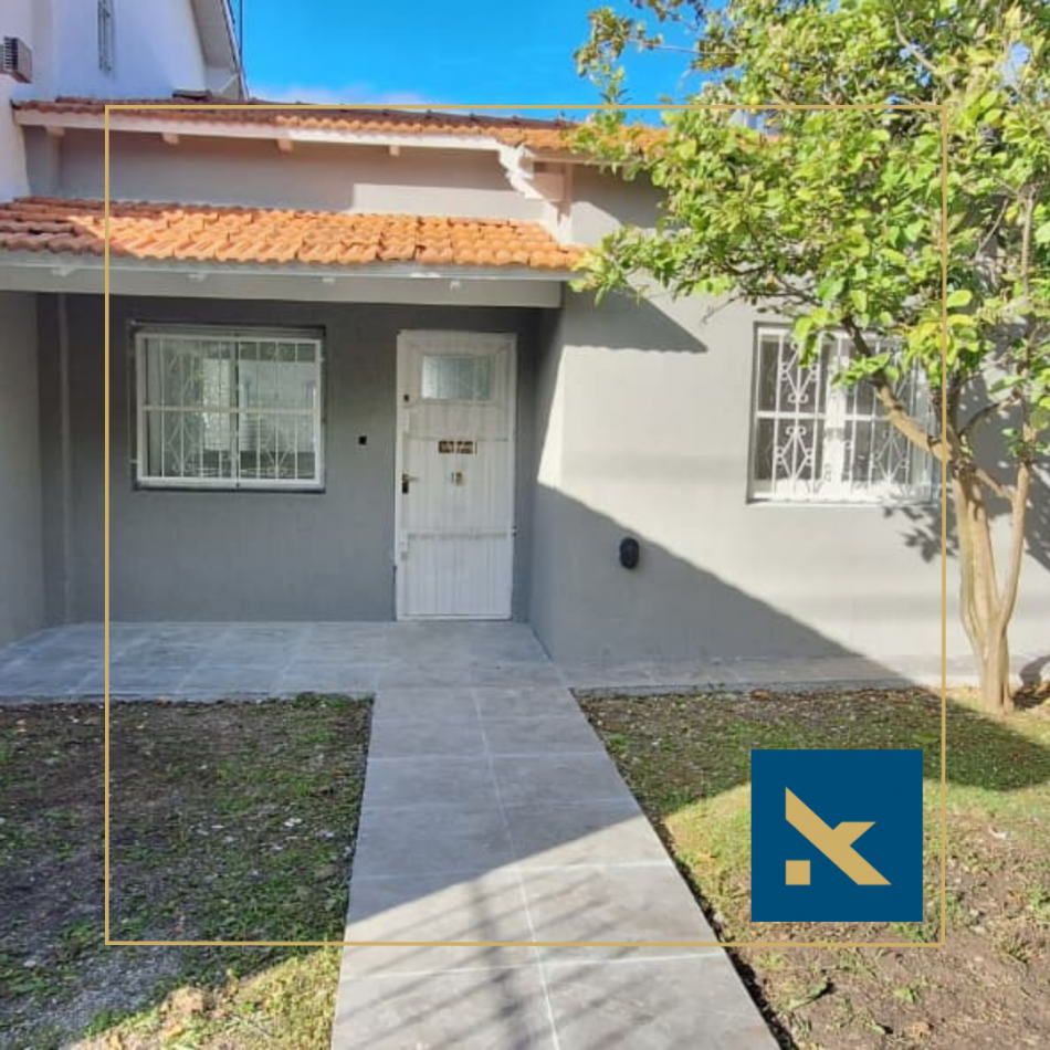 CASA RECICLADA EN VENTA - F. ACOSTA AL 5000