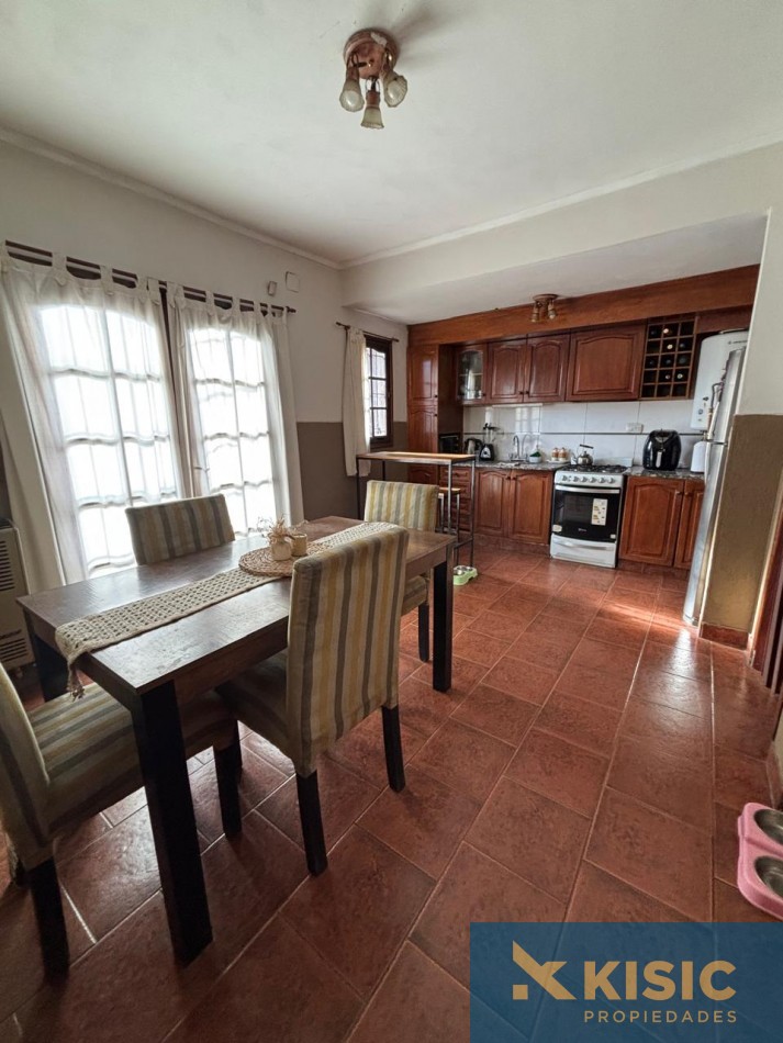 CASA EN VENTA - FLORENCIO SANCHEZ 1500