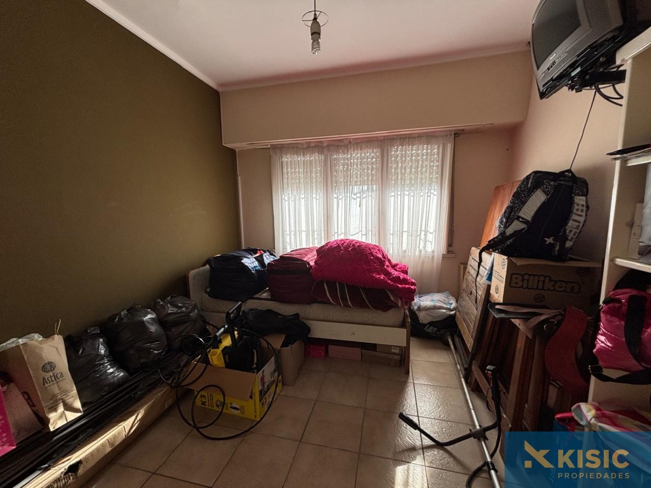 CASA EN VENTA - FLORENCIO SANCHEZ 1500