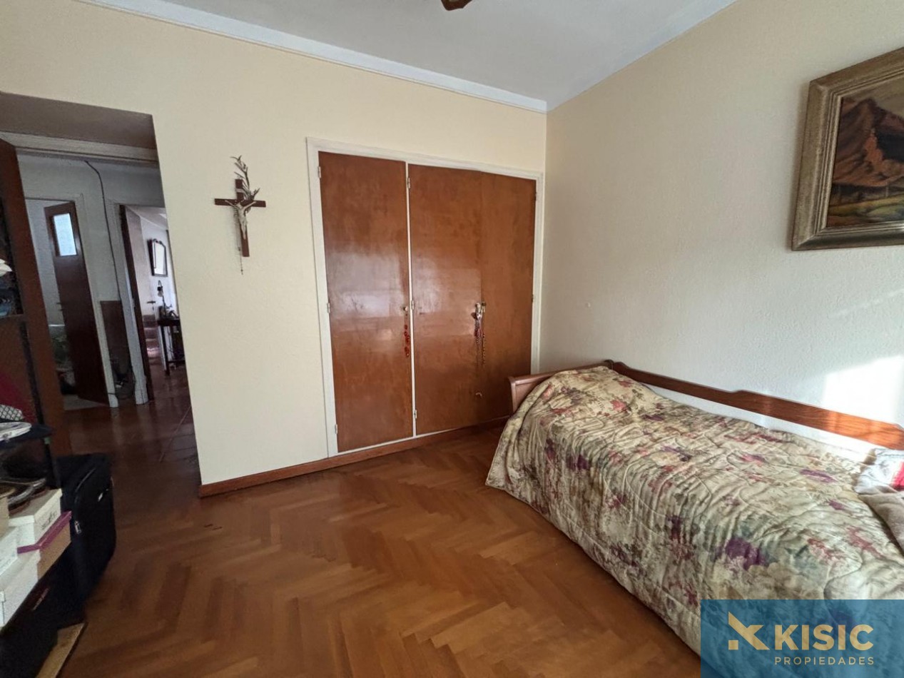 CASA EN VENTA - BARRIO CHAUVIN