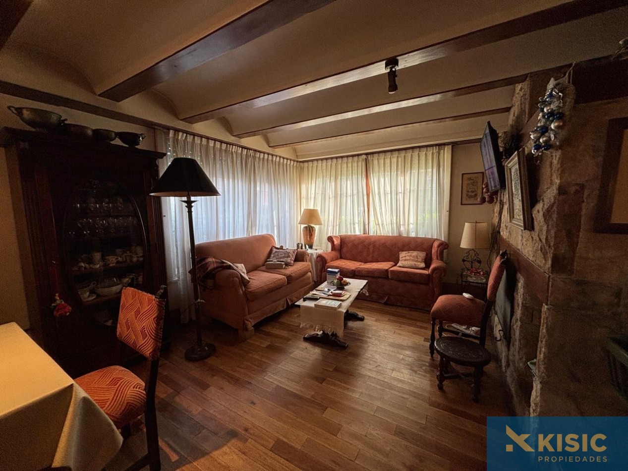 CASA EN VENTA - BARRIO CHAUVIN