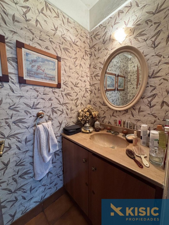 CASA EN VENTA - BARRIO CHAUVIN