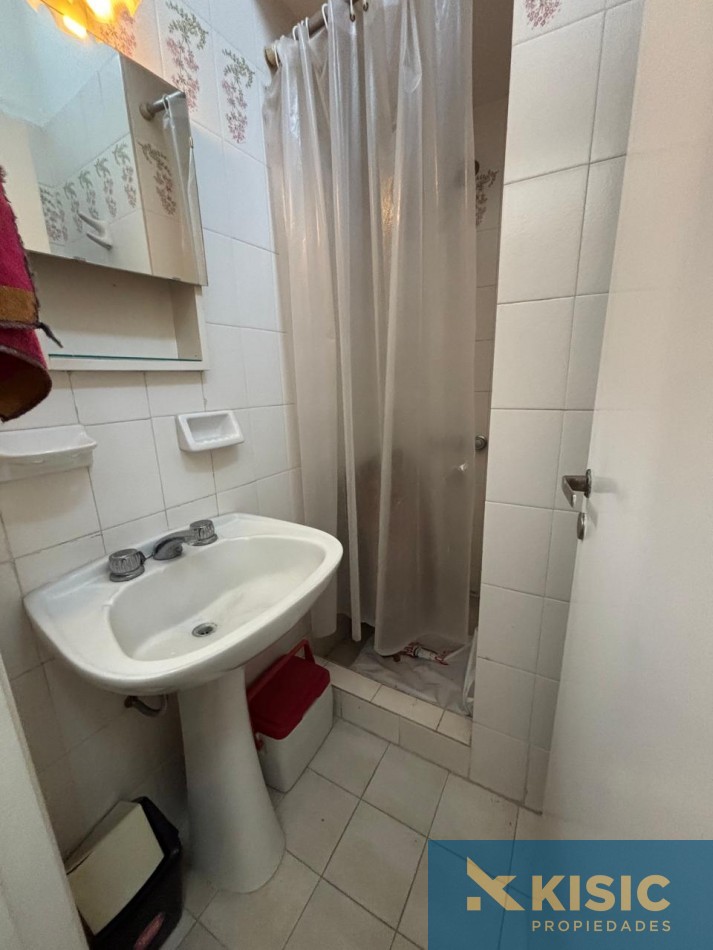 CASA EN VENTA - BARRIO CHAUVIN