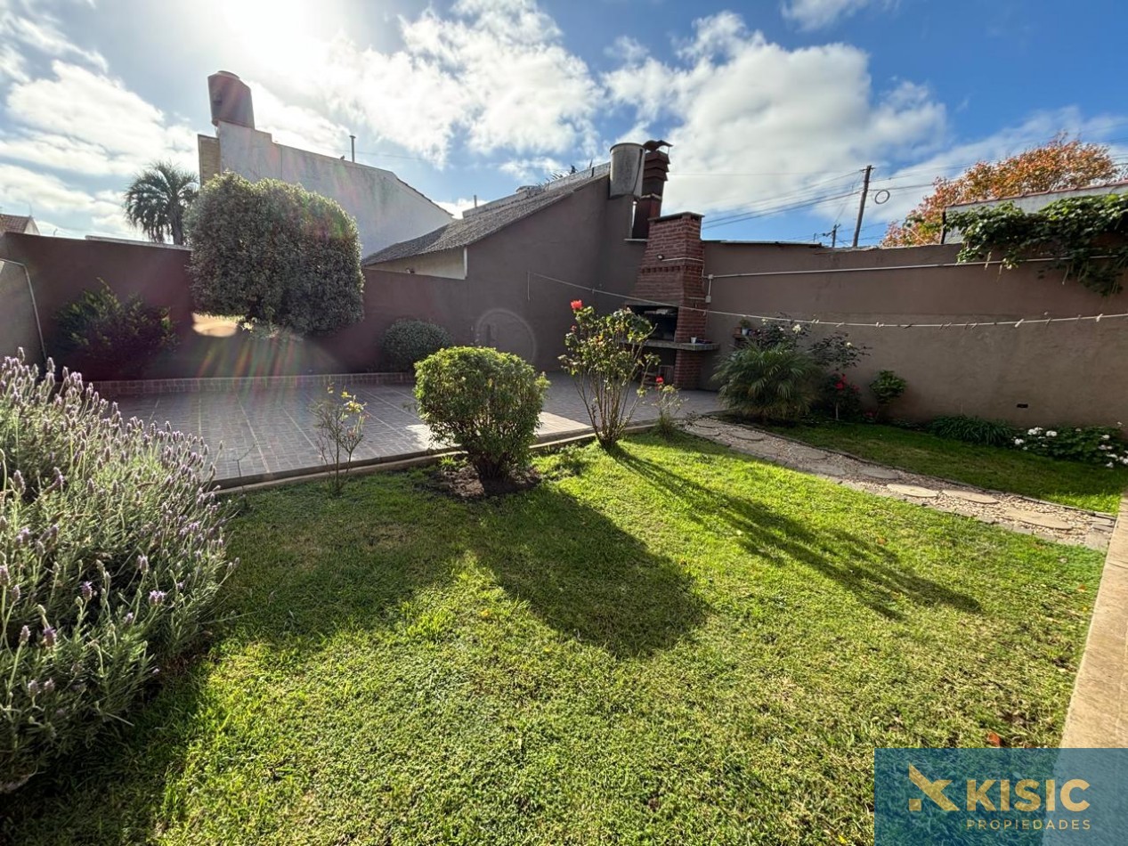 CASA EN VENTA - FLORENCIO SANCHEZ 1500