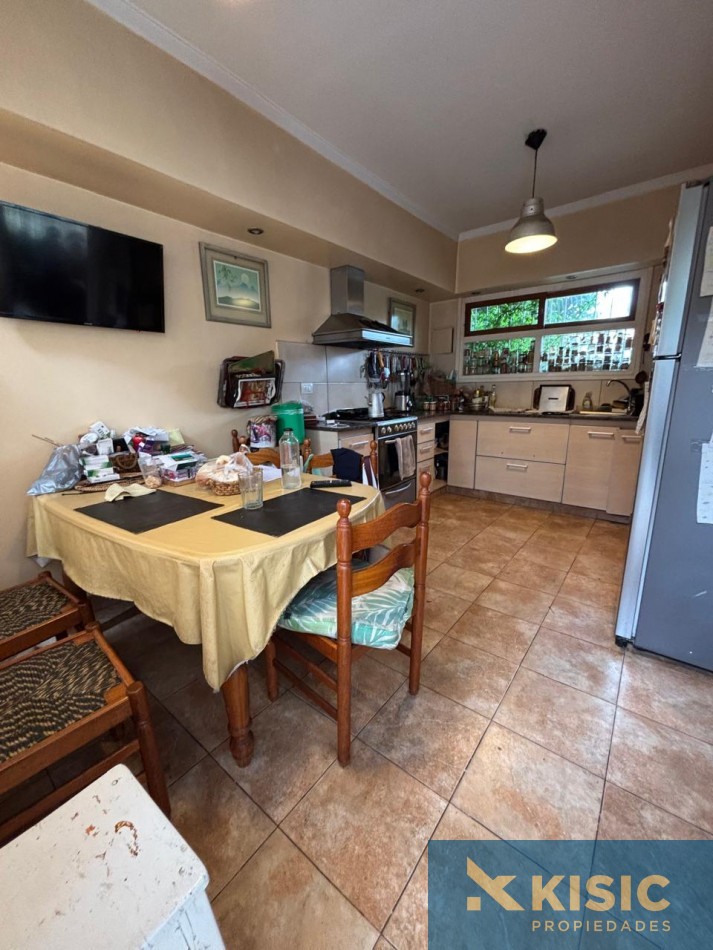 CASA EN VENTA - BARRIO CHAUVIN