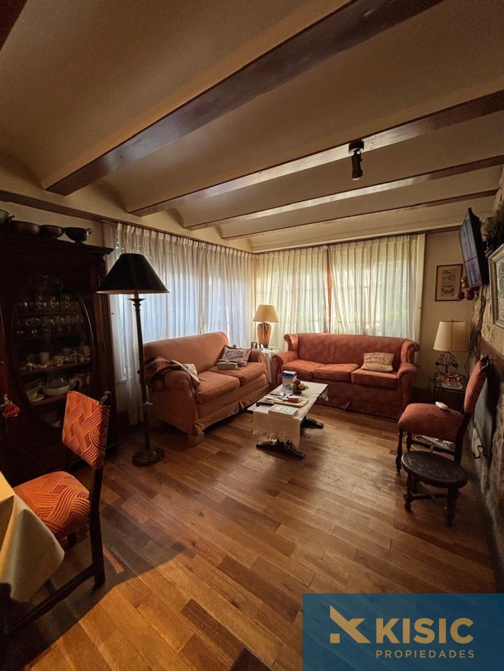 CASA EN VENTA - BARRIO CHAUVIN